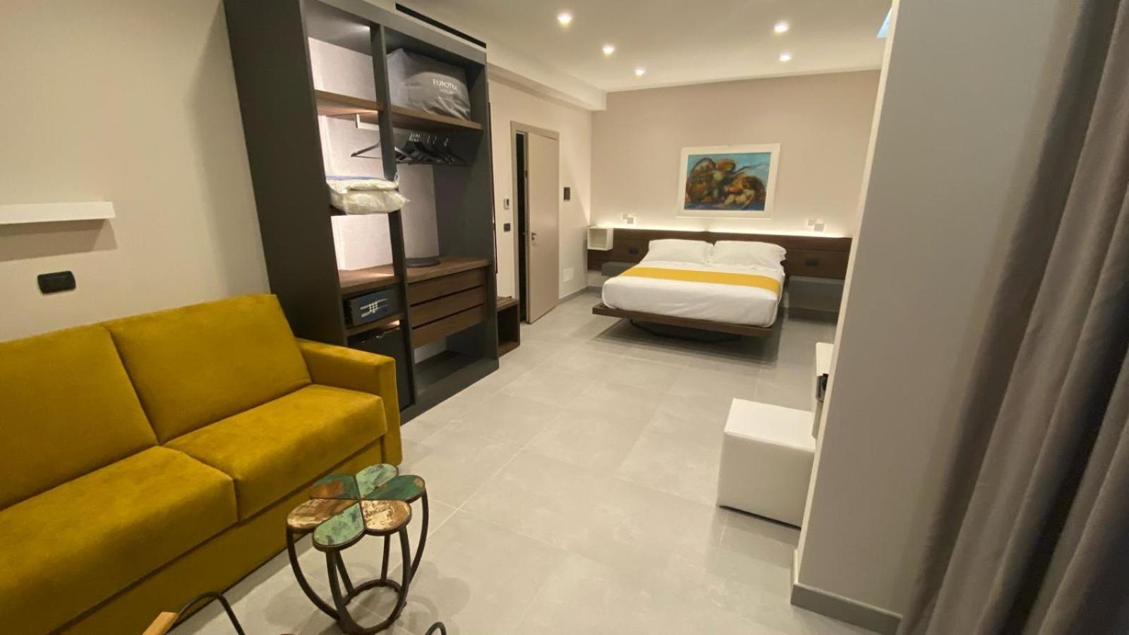 Marina B&B Adults Only Σέστρι Λεβάντε Εξωτερικό φωτογραφία